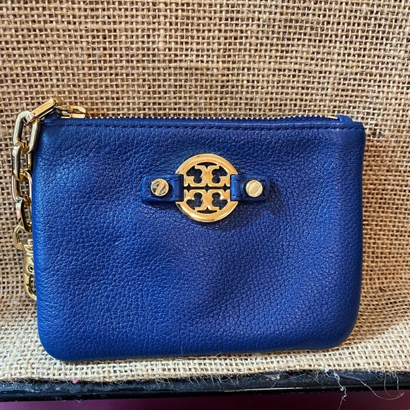 Tory Burch Handbags - Tory Burch Amanda Coin Pouch